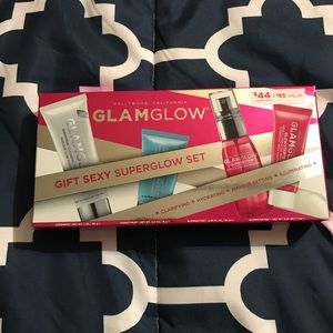 Glamglow superglow set